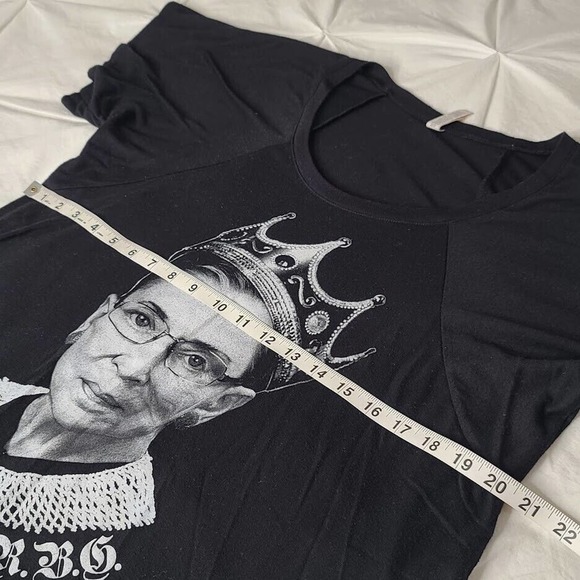 Notorious RBG T-Shirt Black Short Sleeve 2X Ruth Bader Ginsburg Liberal Democrat - Picture 3 of 7